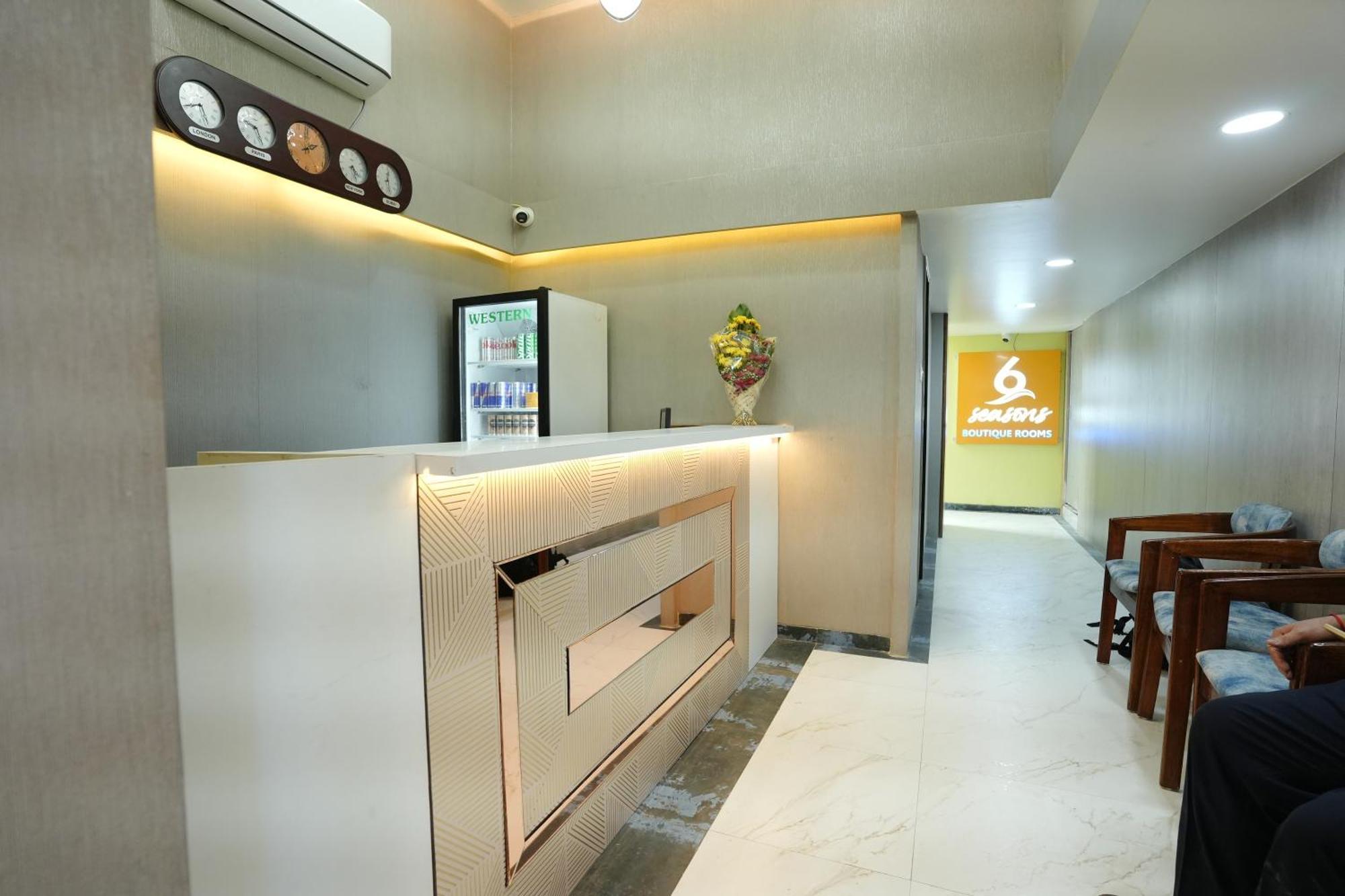 Hotel 6 Seasons, Koregoan Park, Pune Ngoại thất bức ảnh
